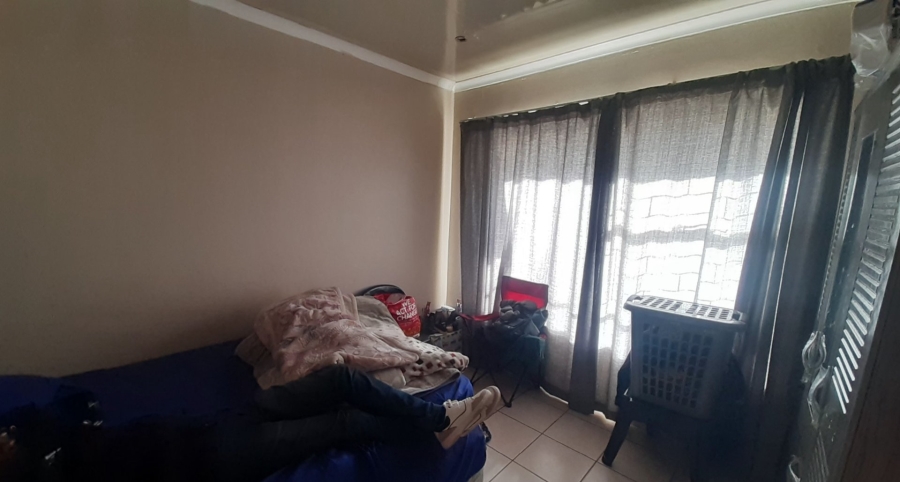 5 Bedroom Property for Sale in Lourierpark Free State
